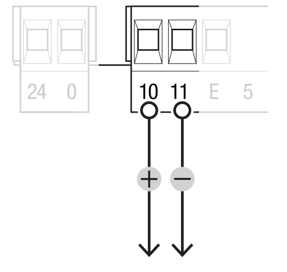 Izlaz napajanja dodatne opreme ZN7, 10 (+) i 11 (−) kod DC-a