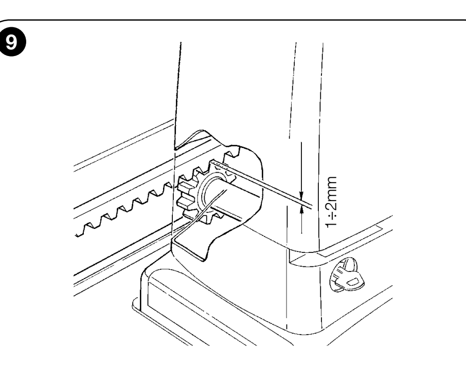 Zazor između zupčaste letve i zupčanika 1–2 mm